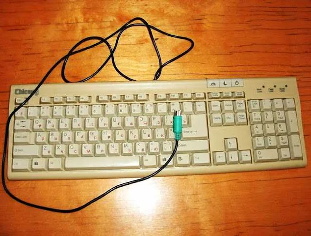 Как легко и быстро переделать старую клавиатуру под USB: подробный гайд