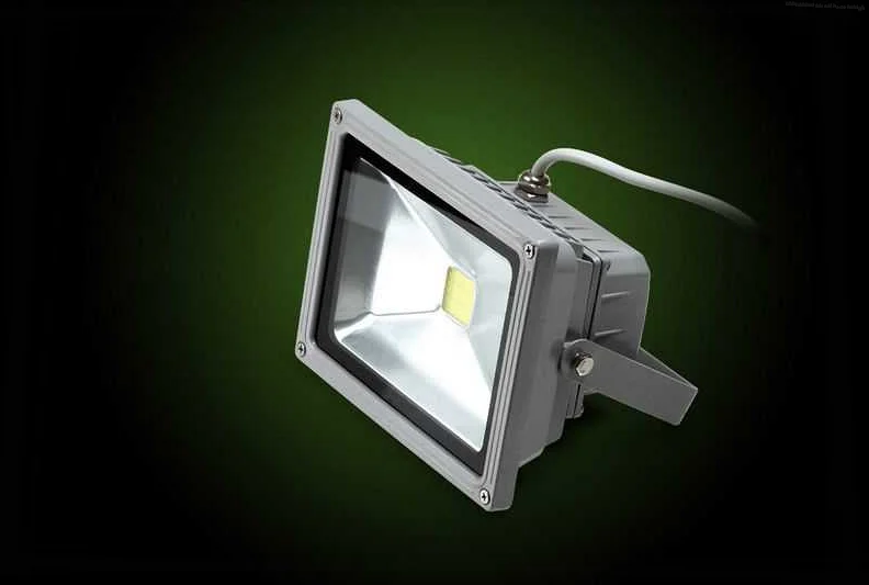 Как правильно установить прожектор и спроектировать систему освещения